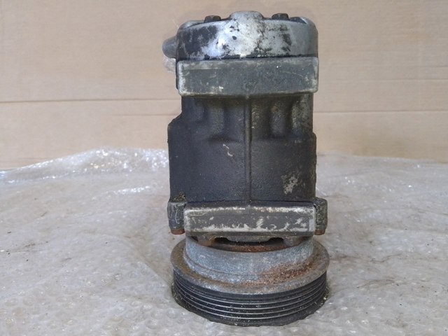 RENAULT 8200365787 Компрессор кондиционера в наличии Винница