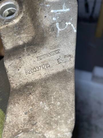 RENAULT 8200371715 Опора подвесного подшипника передней полуоси в наличии Одесса