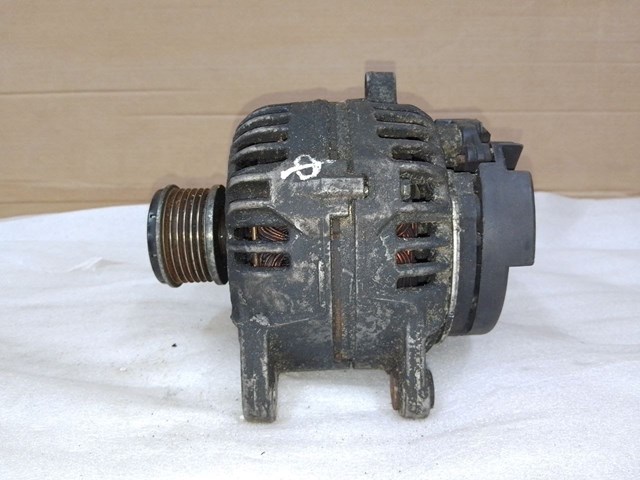 RENAULT 8200390676 Генератор в наличии Киев