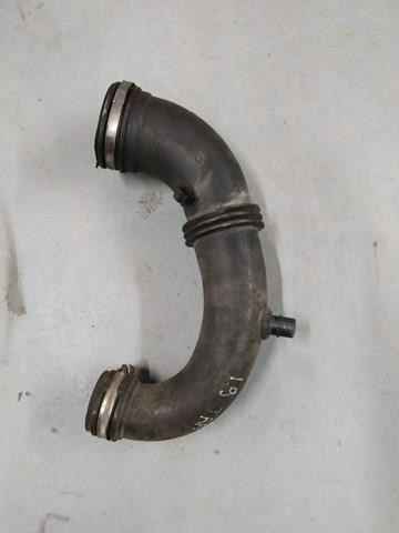 Патрубок воздушный, вход в турбину (наддув) 8200396908 RENAULT