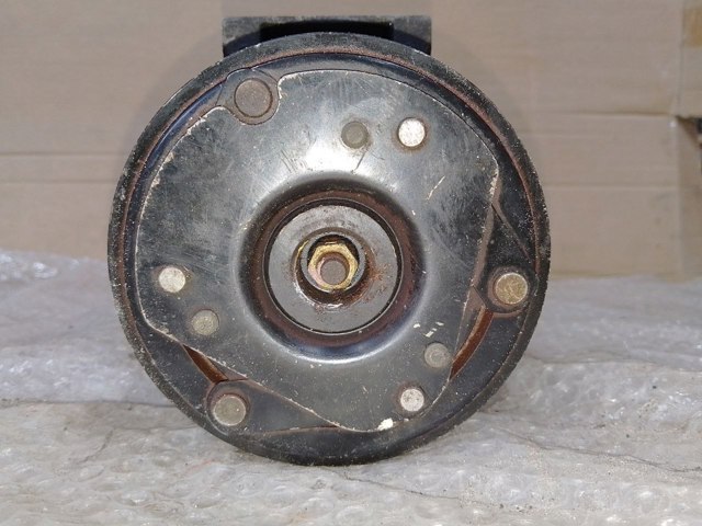 RENAULT 8200421410 Компрессор кондиционера в наличии Николаев