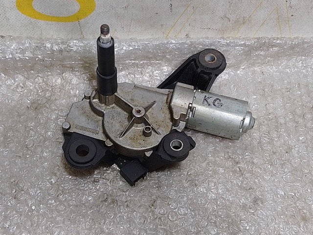 Мотор стеклоочистителя заднего стекла 8200431385 RENAULT