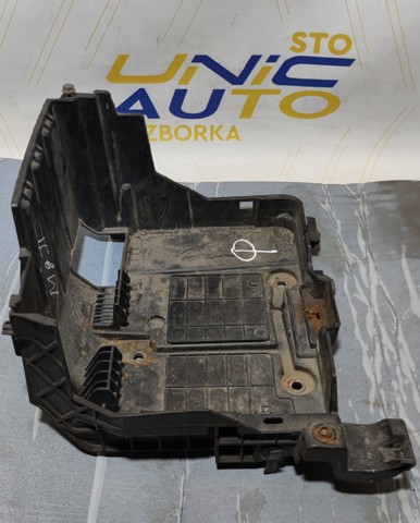 RENAULT 8200467409 Крепление (подставка) аккумулятора (АКБ) в наличии Павлоград