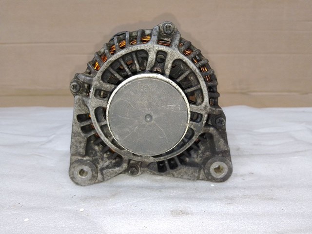 Генератор автомобильный 8200468131 RENAULT