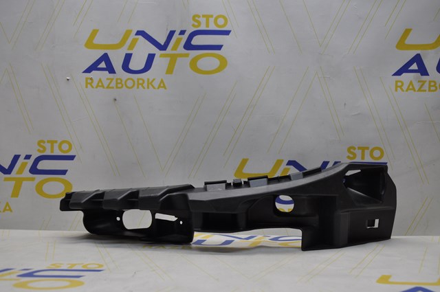 Кронштейн крепления бампера переднего левый 8200479716 RENAULT