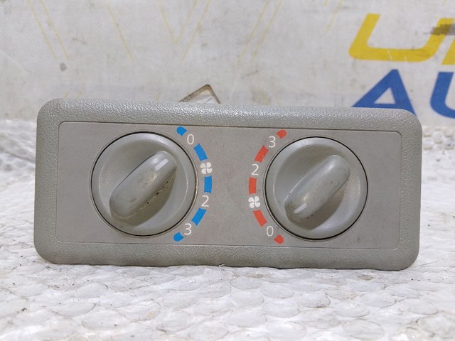 RENAULT 8200487476 Блок управления режимами отопления/кондиционирования в наличии Ирпень
