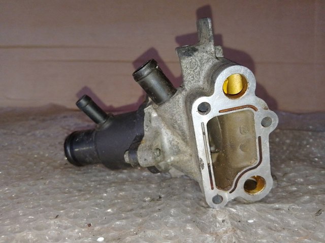 RENAULT 8200493154 Корпус термостата в наличии Полтава