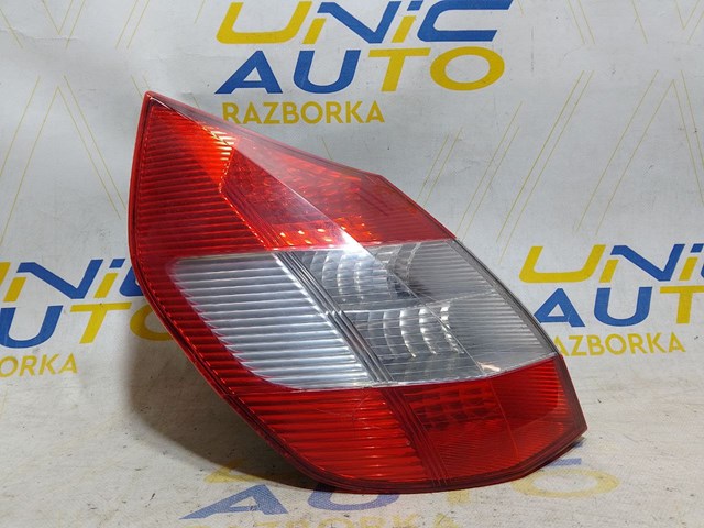 Левый стоп 8200493374 RENAULT