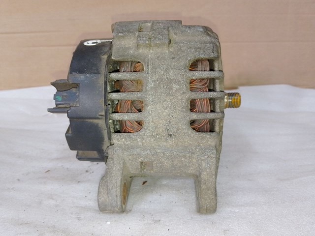 RENAULT 8200495301 Генератор в наличии Запорожье