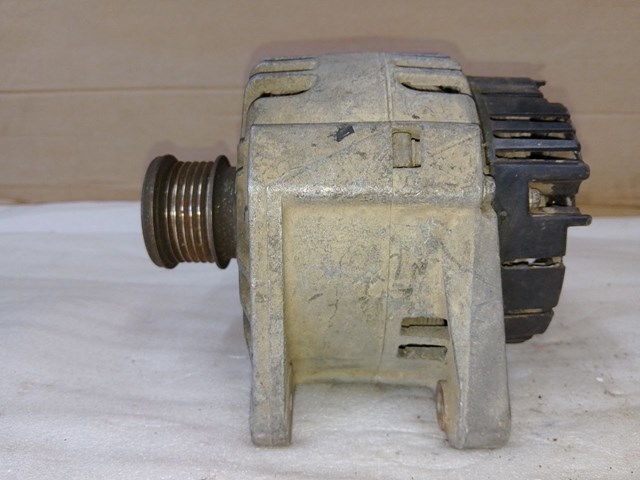 Генератор автомобиля 8200523616 RENAULT