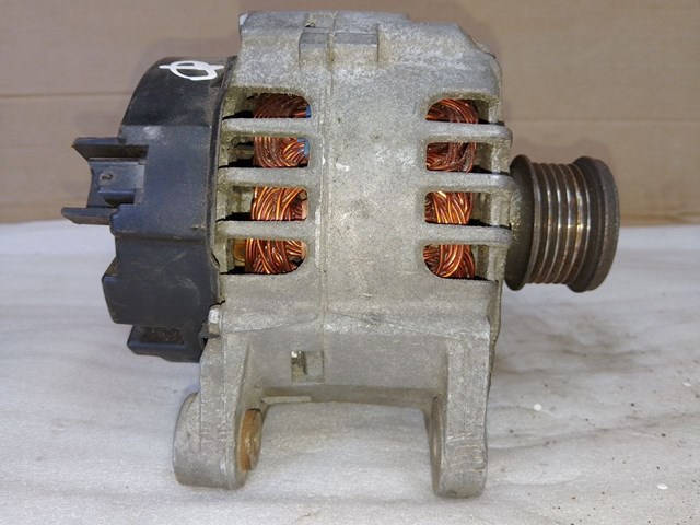8200523616 RENAULT Генератор купить в Черновцы