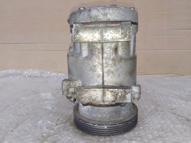 8200526884 RENAULT Компрессор кондиционера купить в Черкассы