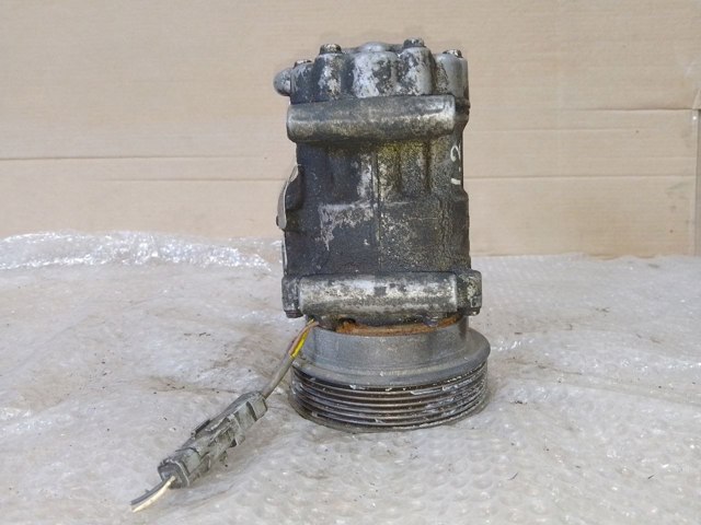 RENAULT 8200578856 Компрессор кондиционера в наличии Винница