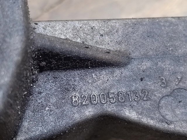 RENAULT 820058132 в наличии Житомир