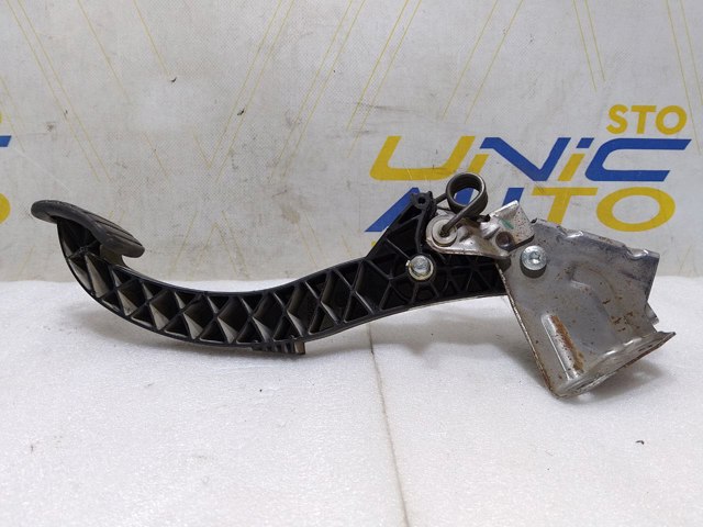 8200590247 RENAULT Педаль сцепления купить в Ужгород