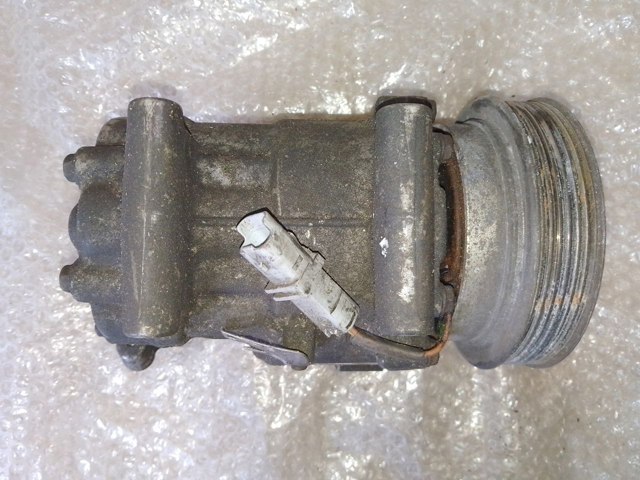 RENAULT 8200600122 Компрессор кондиционера в наличии Житомир