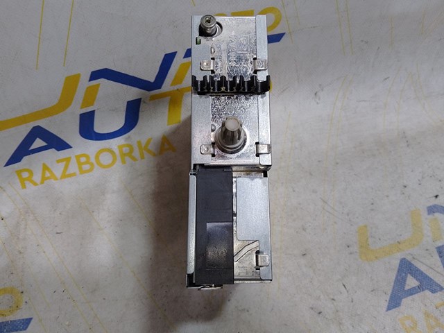RENAULT 8200607918 Магнитола в наличии Полтава