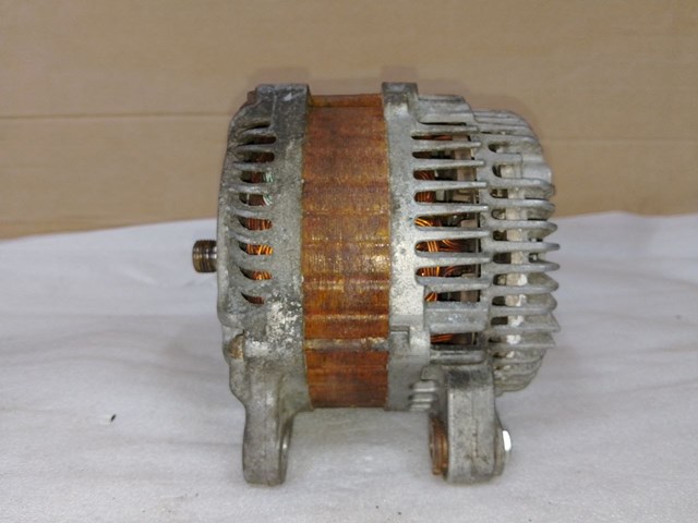 RENAULT 8200660057 Генератор в наличии Днепр