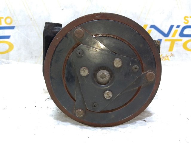 RENAULT 8200669284 Компрессор кондиционера в наличии Украина