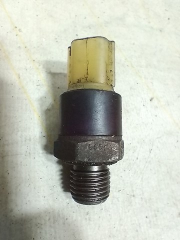 8200670467 RENAULT Датчик давления масла купить в Чернигов