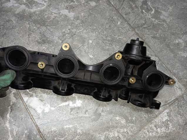 Коллектор впускной 8200694029 RENAULT