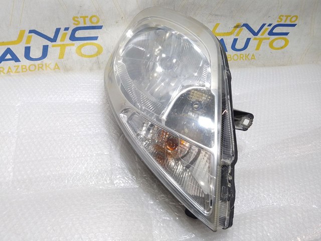 RENAULT 8200701356 Фара правая в наличии Украина