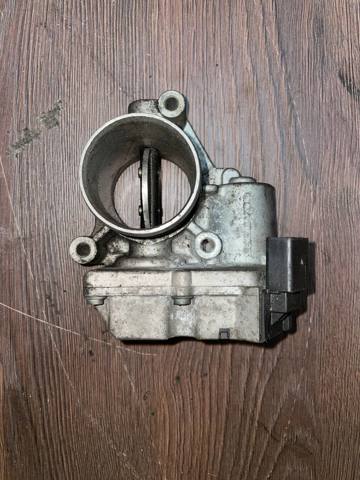 Заслонка воздушная 8200736114 RENAULT