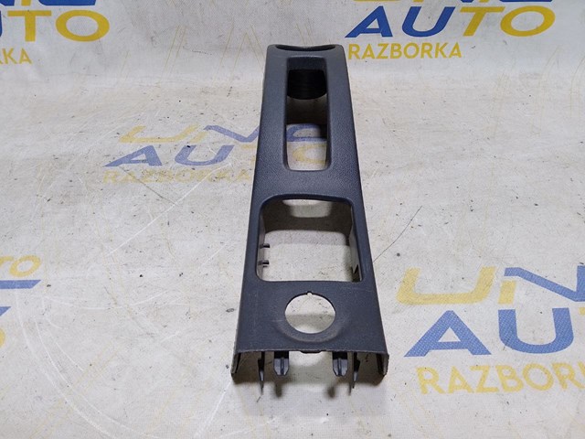 RENAULT 8200739462 Консоль панели управления центральная в наличии Черновцы