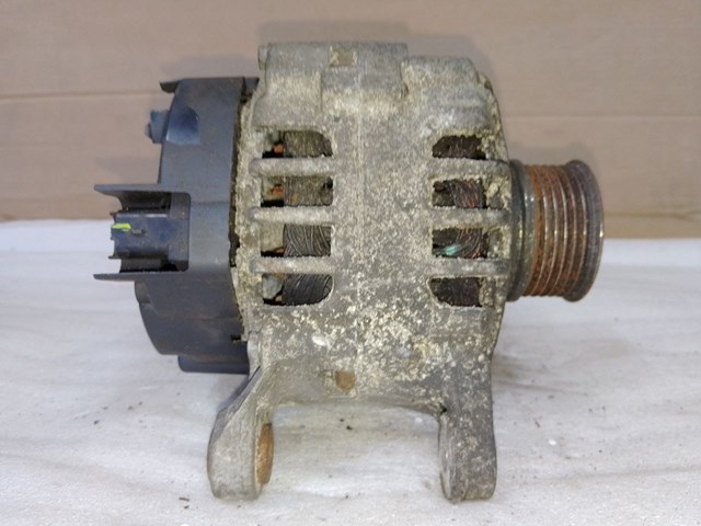RENAULT 8200810621 Генератор в наличии Хмельницкий