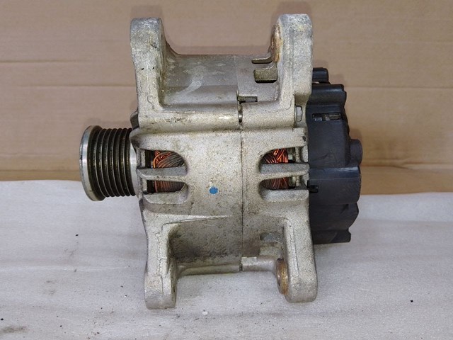 RENAULT 8200849752 Генератор в наличии Кривой Рог