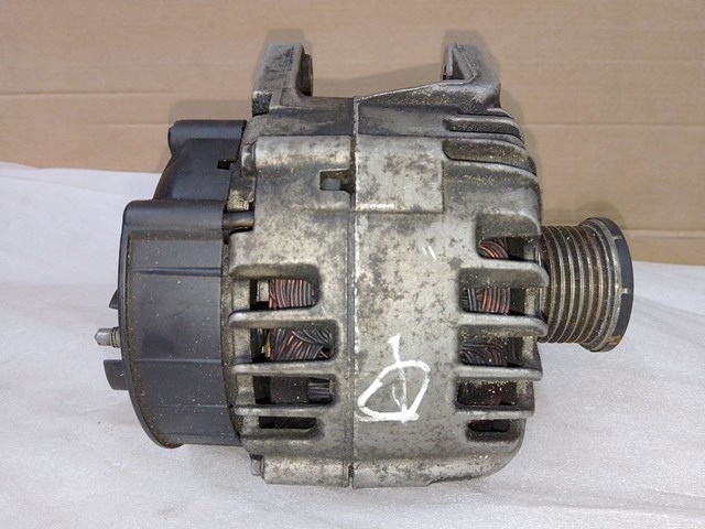 Генератор автомобиля 8200854119 RENAULT