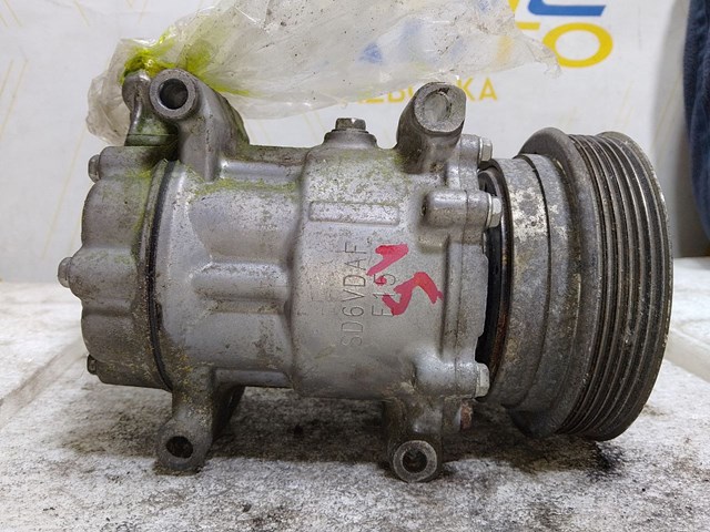 Компрессор хладагента 8200953359 RENAULT