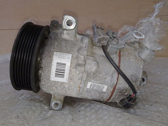 8200958328 RENAULT Компрессор кондиционера купить в Хмельницкий