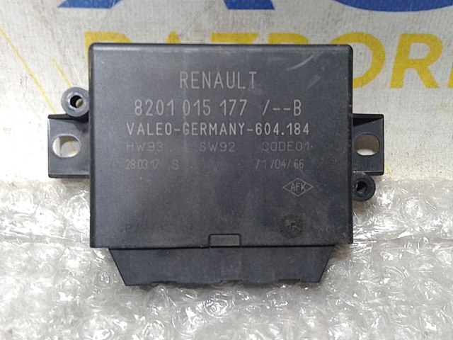Модуль управления (ЭБУ) парктроником 8201015177 RENAULT