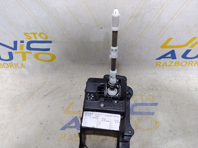 Селектор коробки передач 8201062921 RENAULT