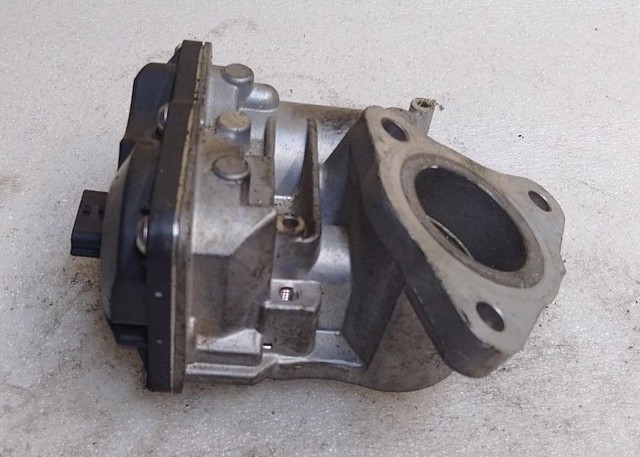 Байпасный клапан EGR, рециркуляции газов 8201143495 RENAULT