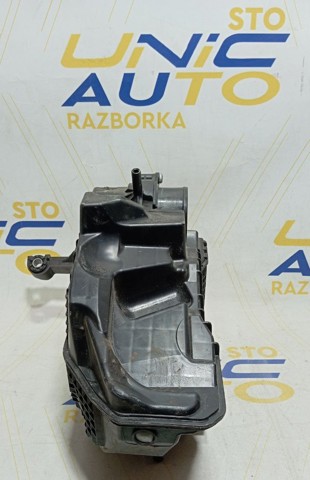 Корпус воздушного фильтра в сборе 8201173592 RENAULT