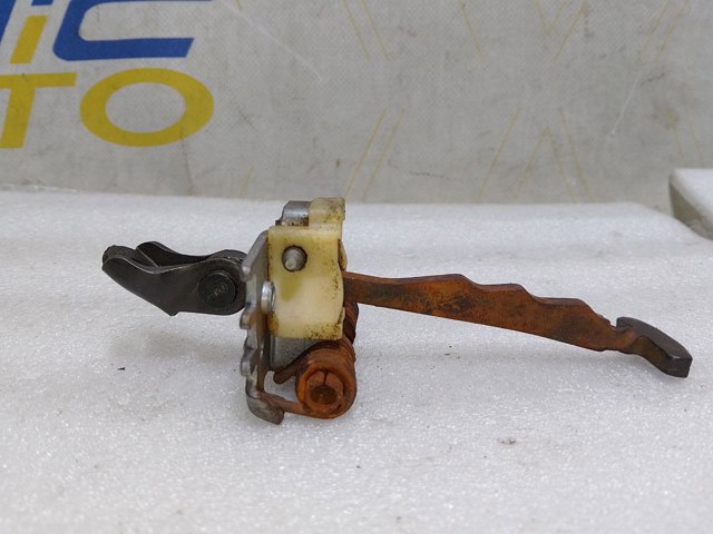 824306303R RENAULT Ограничитель задней двери купить в Запорожье