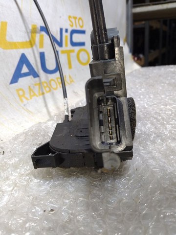 825021395R RENAULT Замок двери боковой сдвижной правой купить в Винница