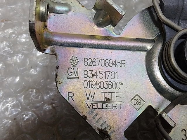 RENAULT 825027817R Замок двери боковой сдвижной правой в наличии Полтава