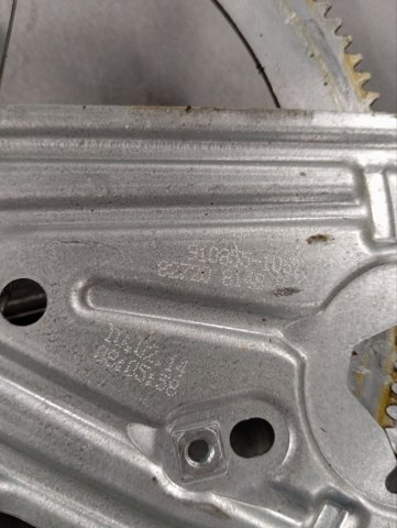 827208148R RENAULT Механизм стеклоподъемника двери задней правой купить в Каменское