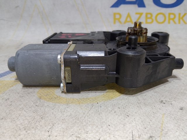 827310004R RENAULT Мотор стеклоподъемника двери задней левой купить в Павлоград