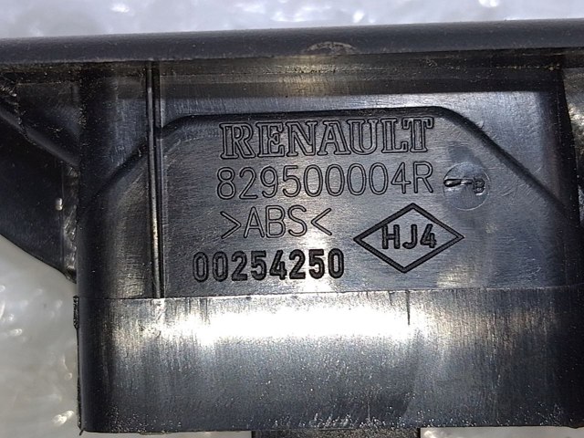 829500004R RENAULT Кнопка включения мотора стеклоподъемника задняя правая купить в Чернигов