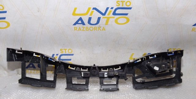 850429336R RENAULT Кронштейн бампера заднего центральный купить в Тернополь
