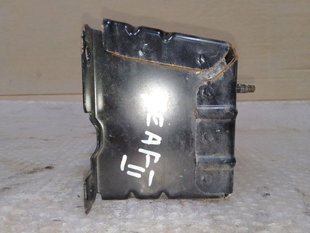 852113NL0A NISSAN Кронштейн усилителя заднего бампера купить в Запорожье
