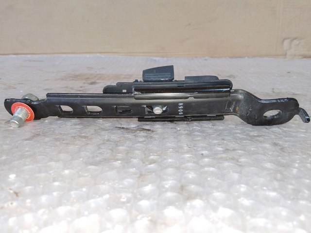 NISSAN 878243NA0A в наличии Черновцы