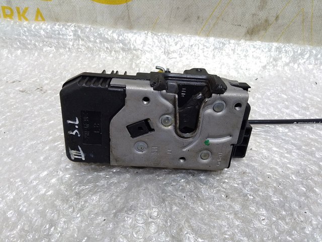 905033916R RENAULT Замок двери задней левой распашной купить в Львов
