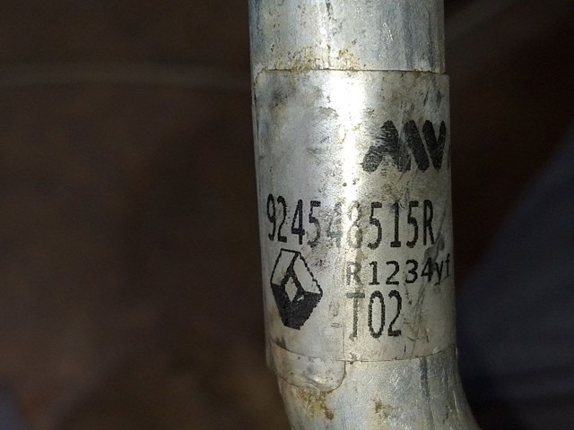 Шланг кондиционера, от испарителя к компрессору 924548515R RENAULT