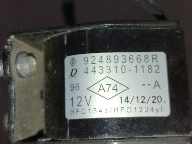 RENAULT 924893668R Клапан TRV кондиционера в наличии Запорожье