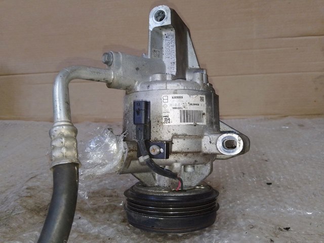926000287R RENAULT Компрессор кондиционера купить в Ровно